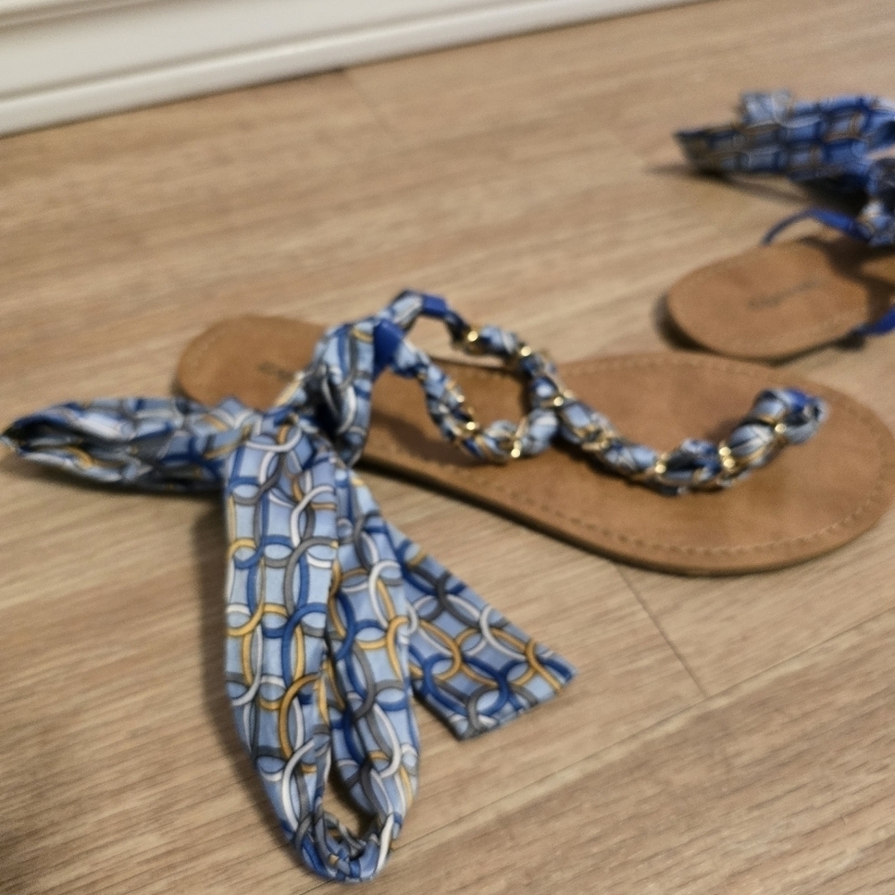 🌈 Chain Print Zigi Soho Ankle Wrap Sandals Flats Size 7.5 - Picture 8 of 11